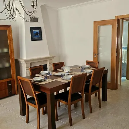 Surfando No Baleal 8 Pessoas